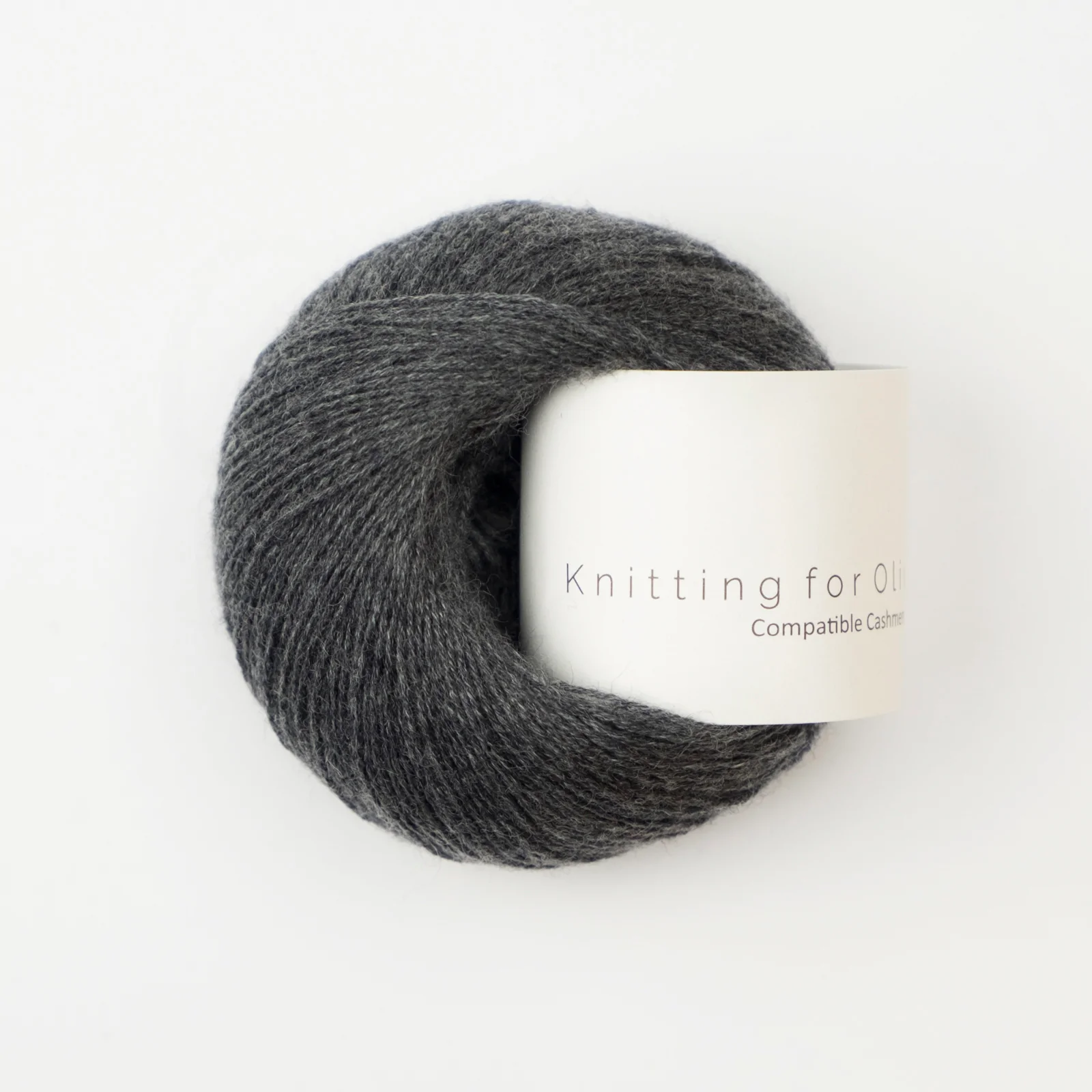 compatible cashmere knitting for olive | compatible cashmere: slate gray